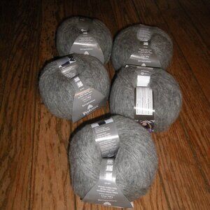 5 Balls Patons Norse Wool Blend Yarn – Color Gray Pearl – 211 yds. ea.